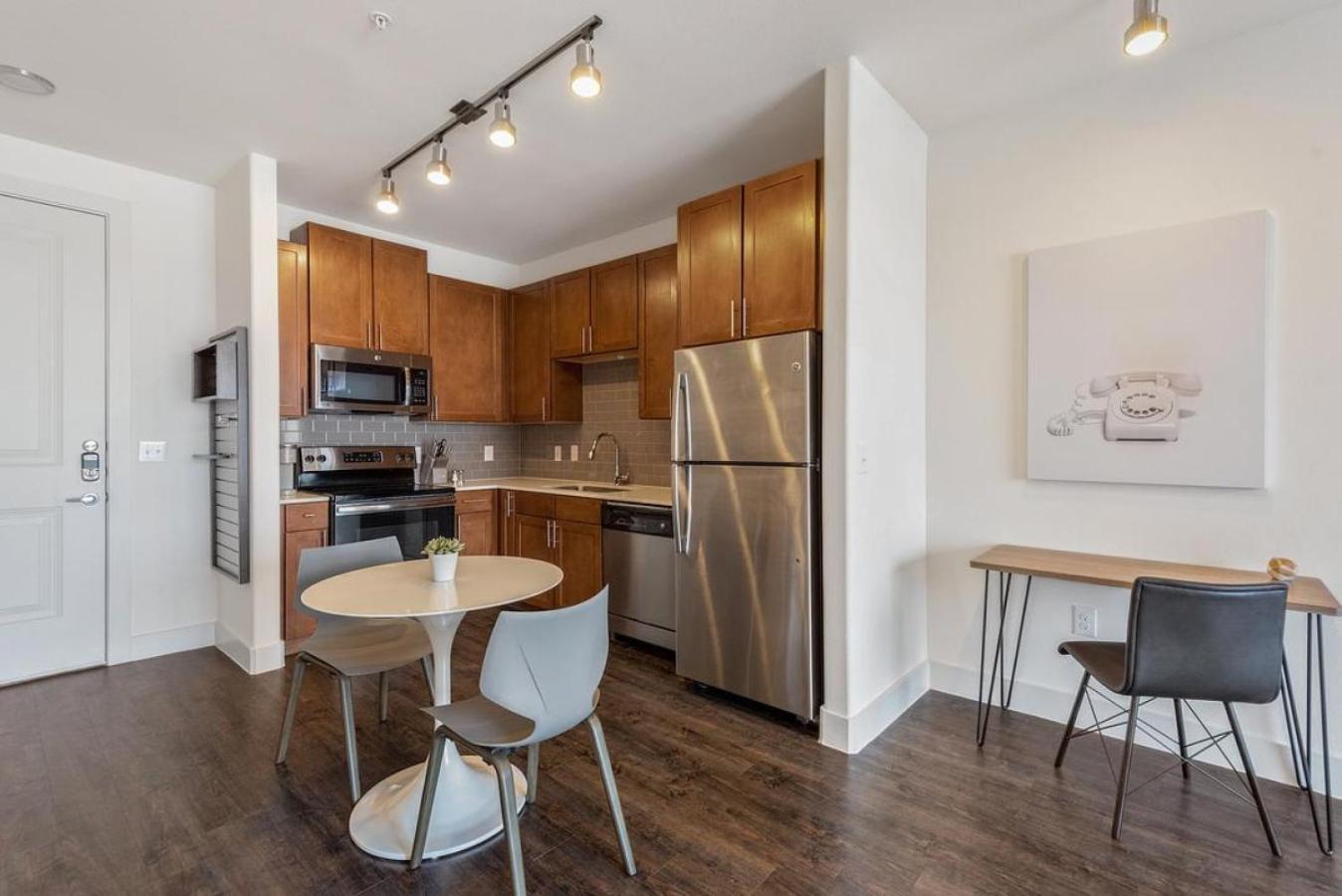 Apartment Landing At The At Midtown - 1 Bedroom In Northeast